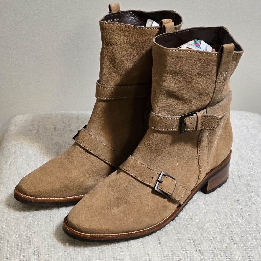 Cole haan moto suede leather ankle biker boots color tan size 9.5